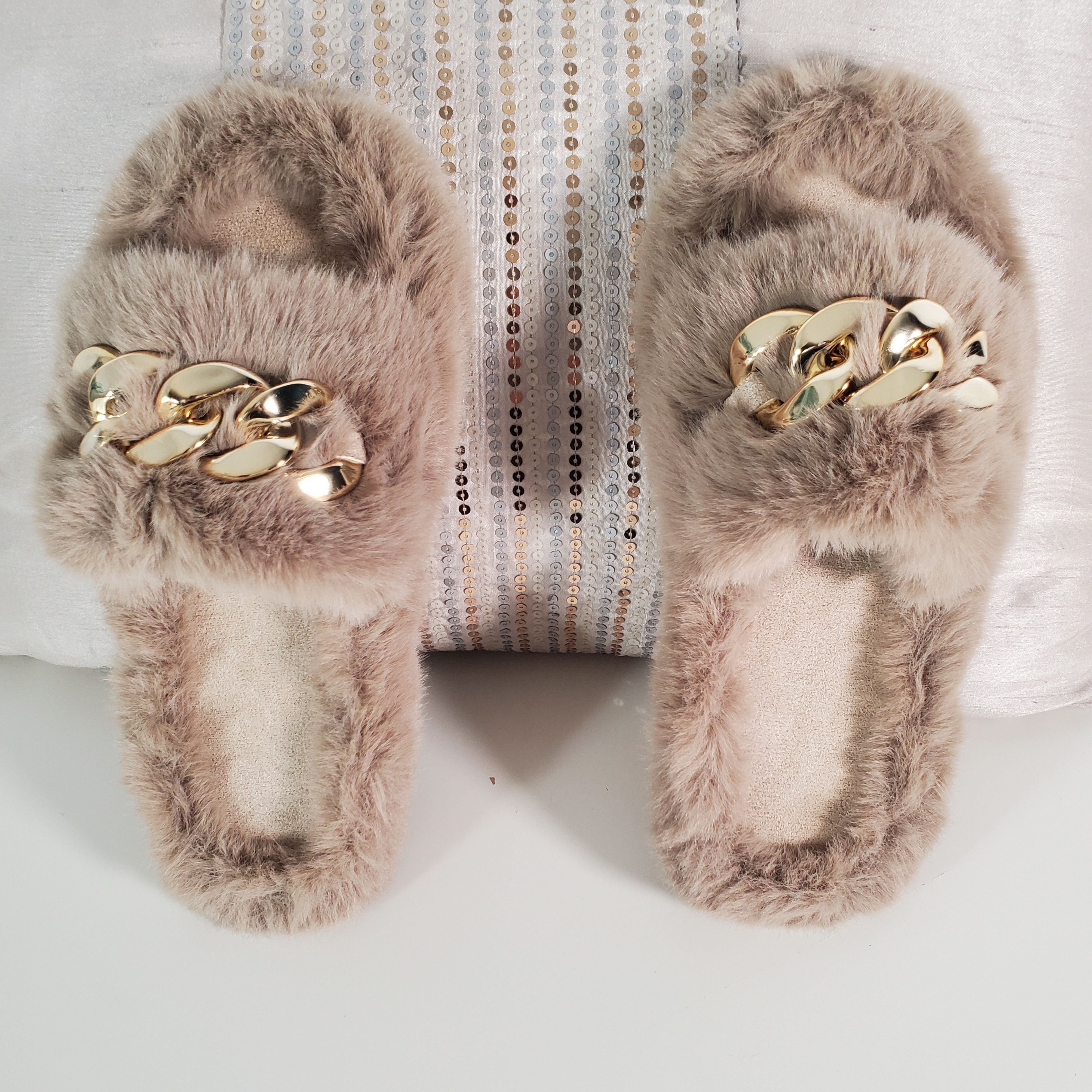 Khaki Gold Chain Thick Bottom Plush Slippers