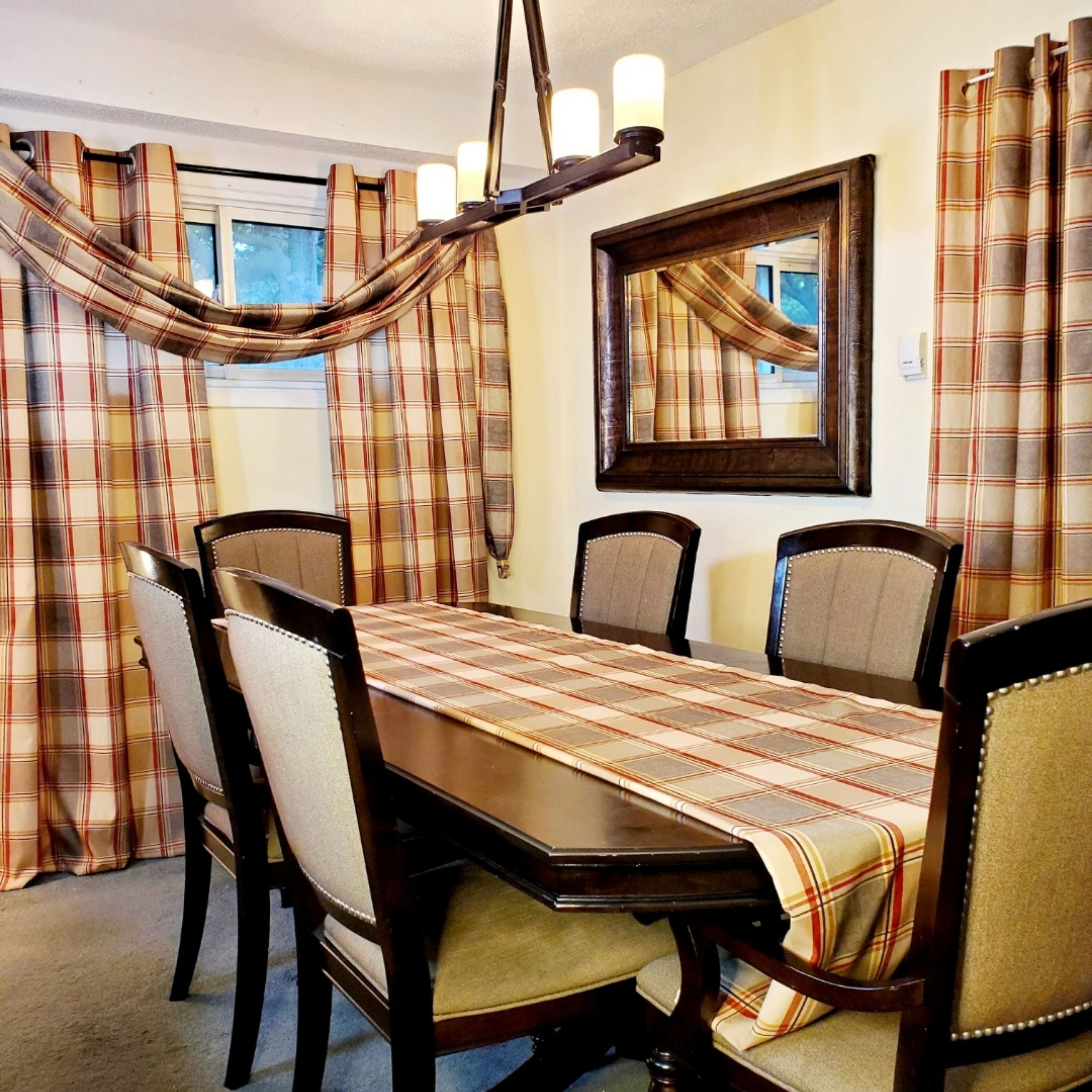 Floral Plaid Dinning Room Set