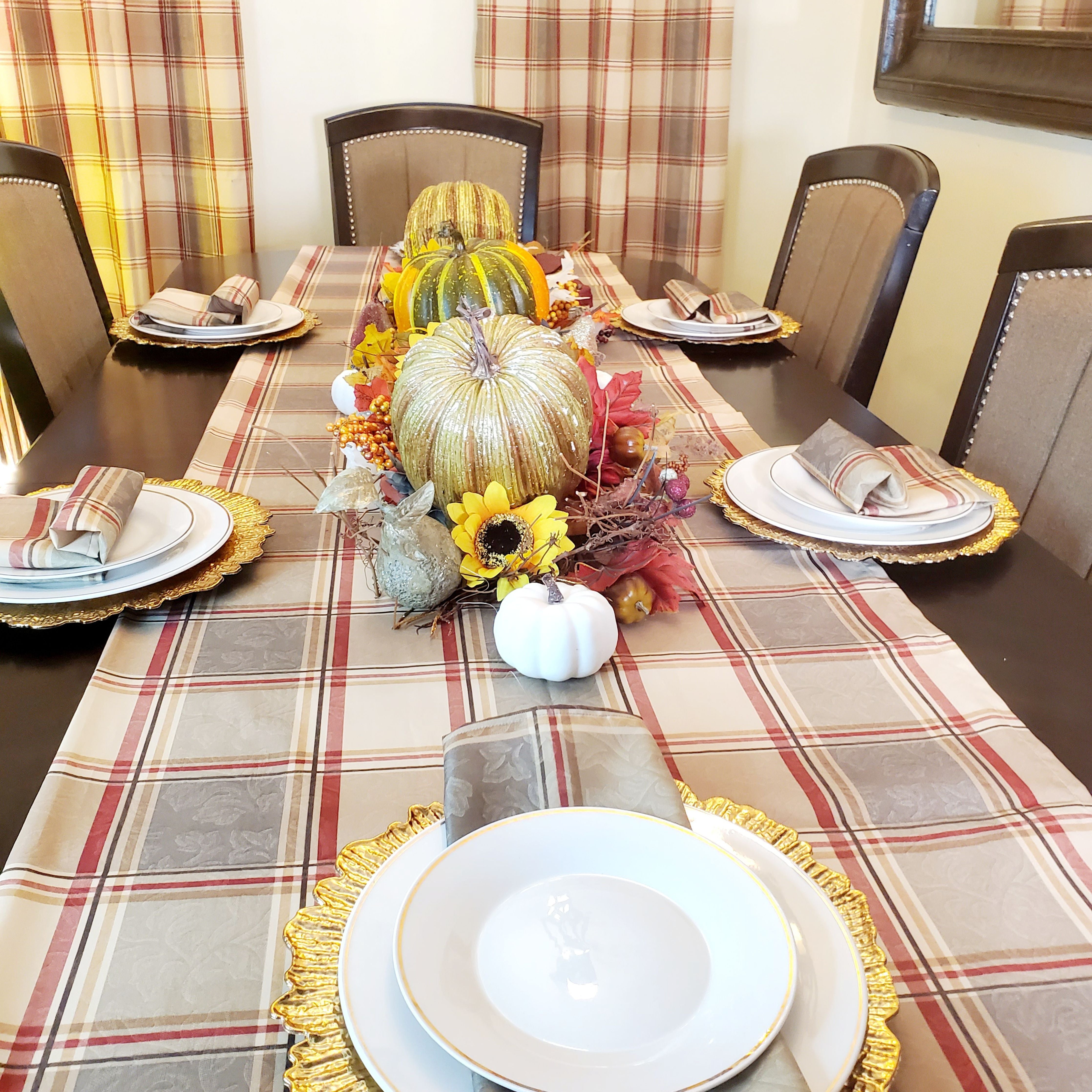 Solid Multicolor Plaid Dinning Table Set