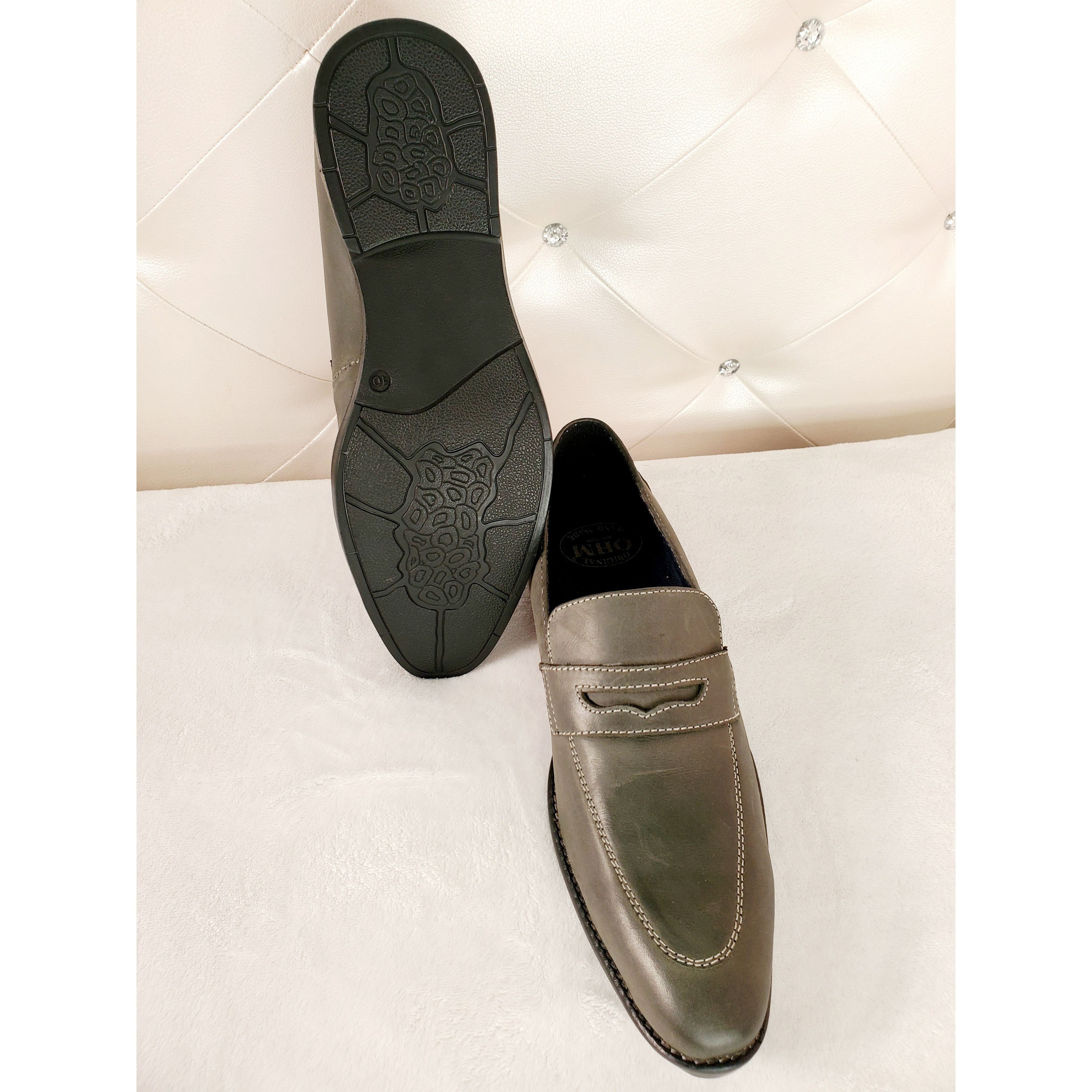 Double Stitched Penny Loafer Shoe in Grey