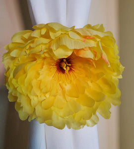 Yellow Flower Curtain Tieback