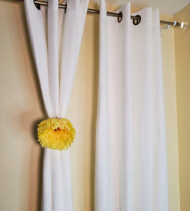 Small Yellow Flower Curtain Tieback