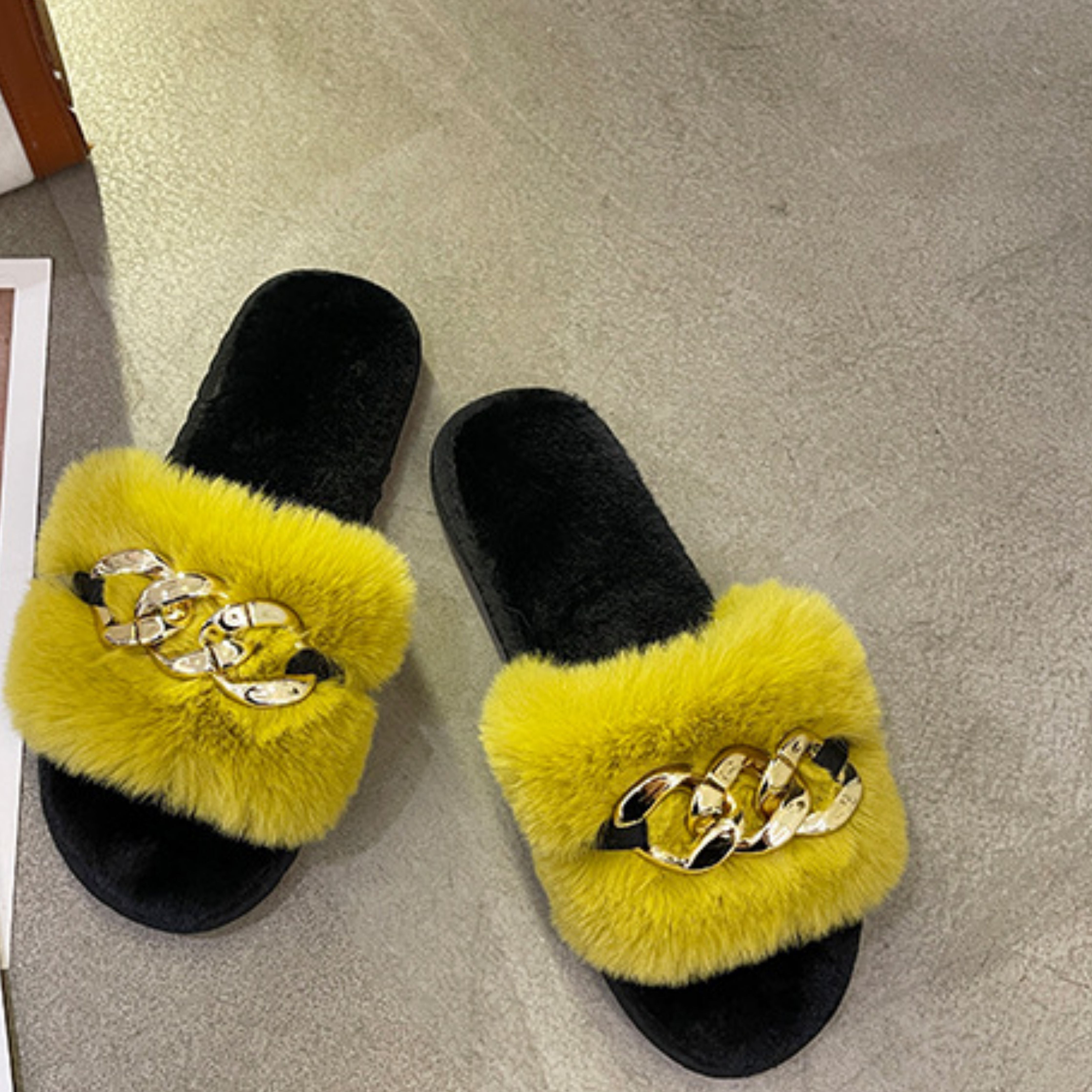 Lemon-Yellow Metal Hollow Chain Furry Slippers