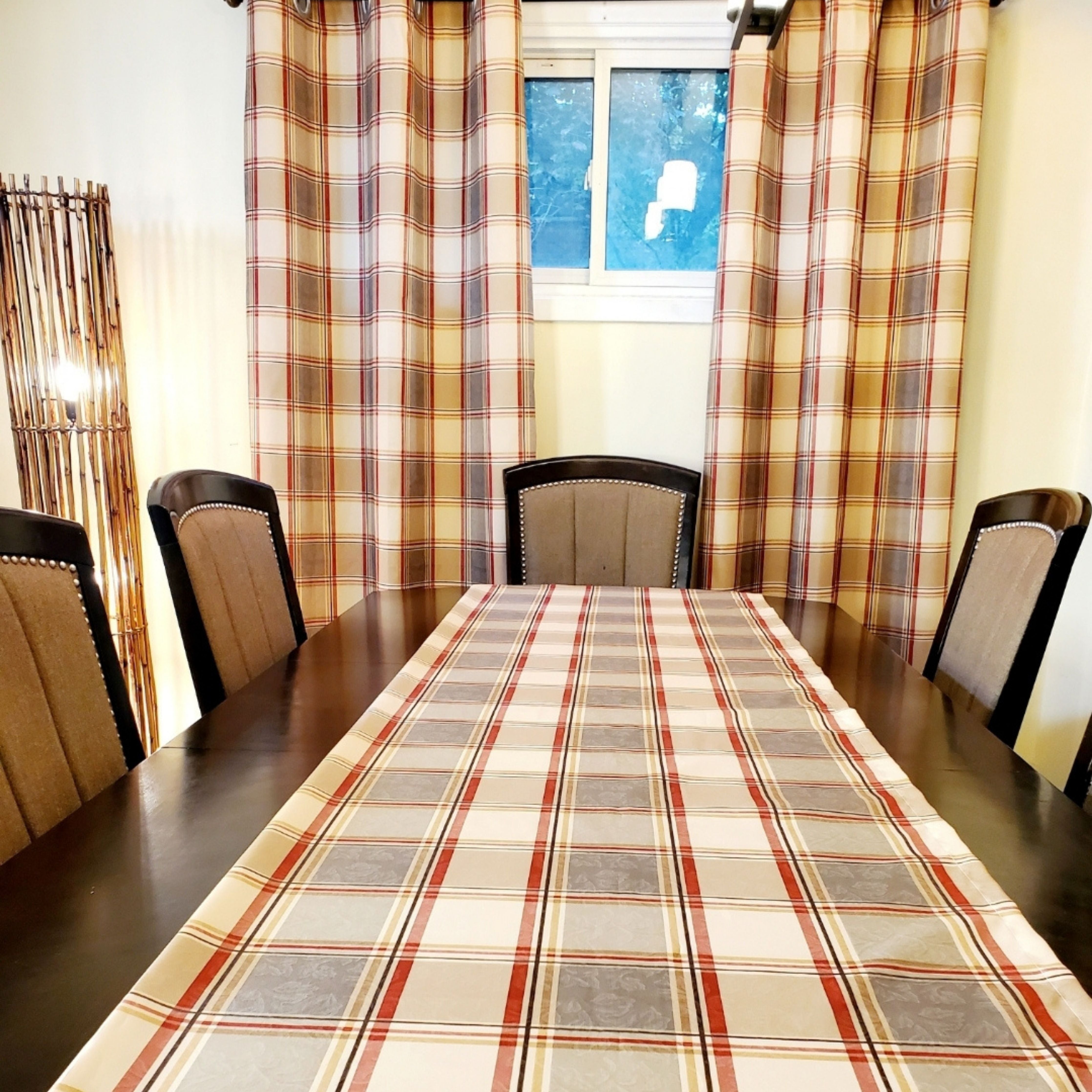 Floral Plaid Dinning Room Set